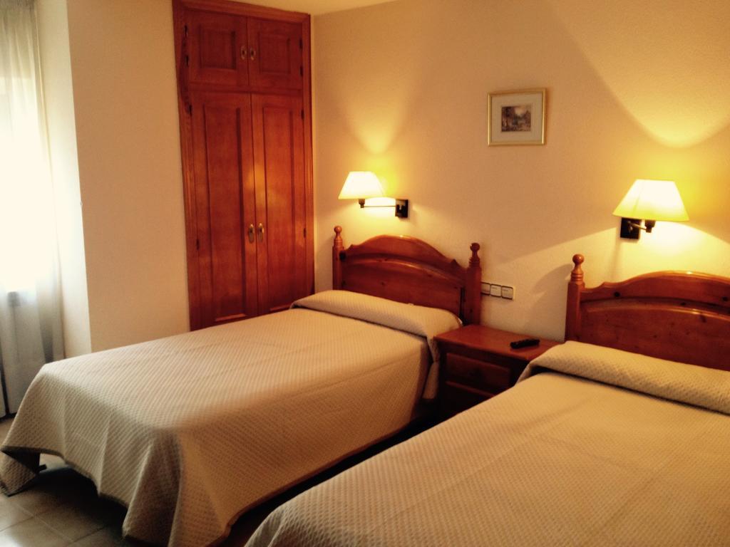 Hostal Nicolas メディナセリ 部屋 写真